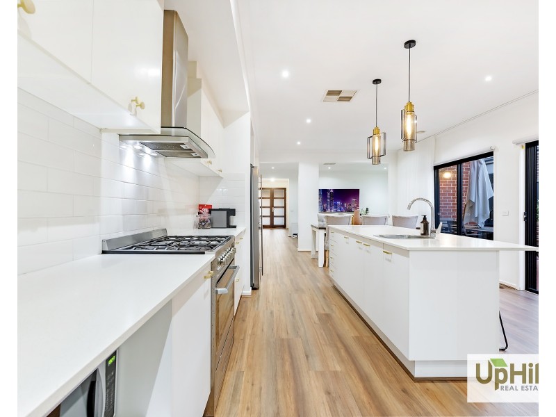 49 Galveston Road, Clyde VIC 3978