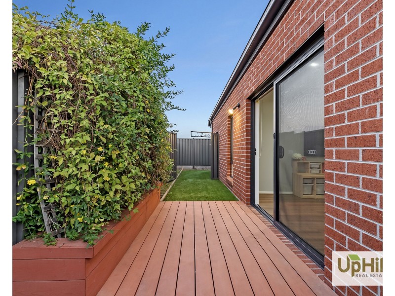 49 Galveston Road, Clyde VIC 3978