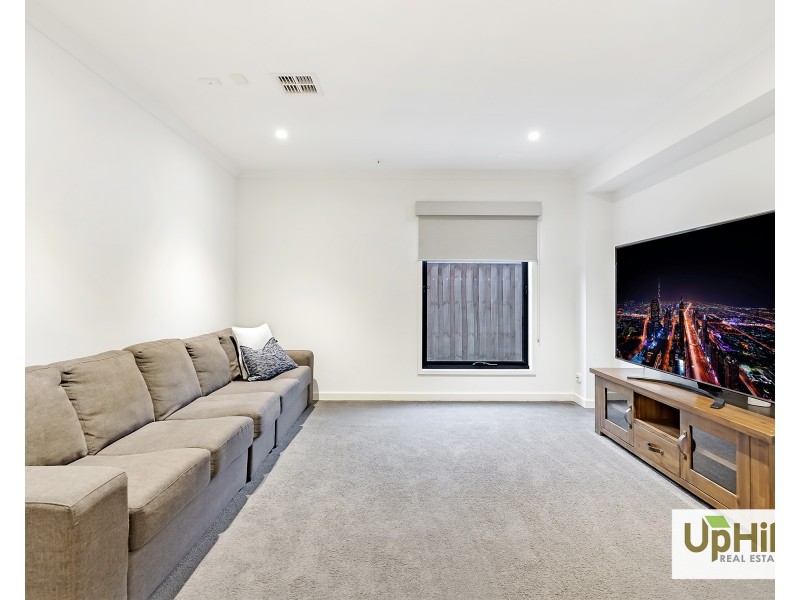 15 Emery Drive, Clyde North VIC 3978