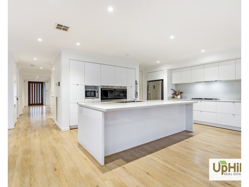 15 Emery Drive, Clyde North VIC 3978