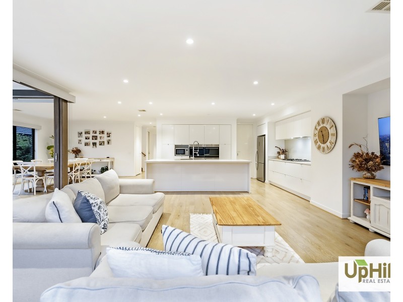 15 Emery Drive, Clyde North VIC 3978