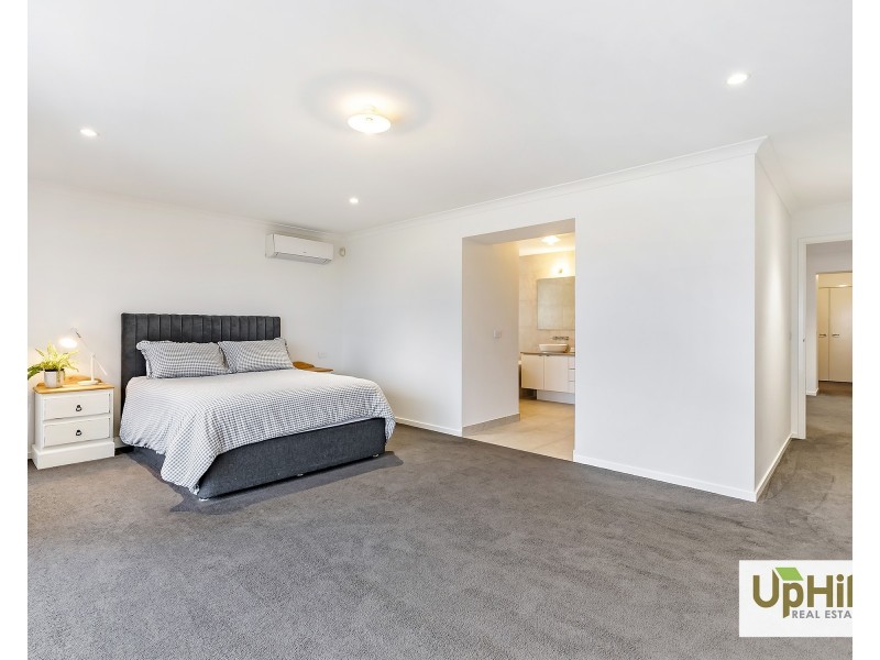 15 Emery Drive, Clyde North VIC 3978