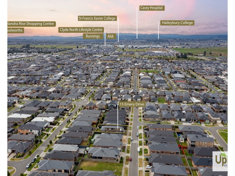 15 Emery Drive, Clyde North VIC 3978