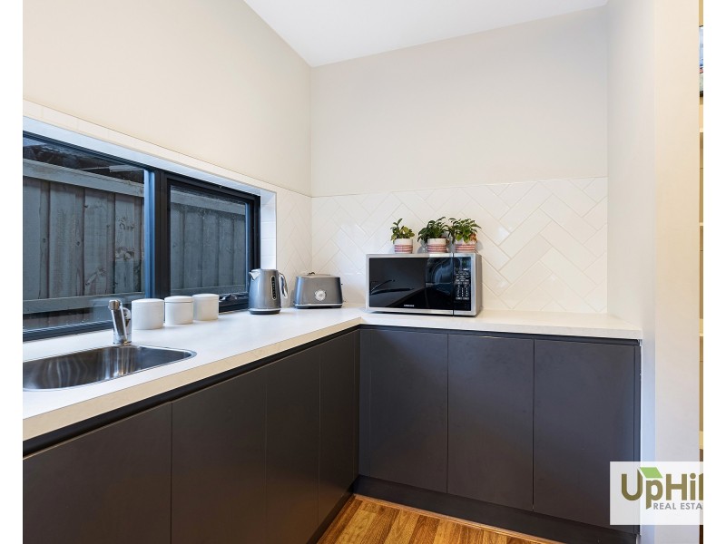 13 Picnic Avenue, Clyde North VIC 3978