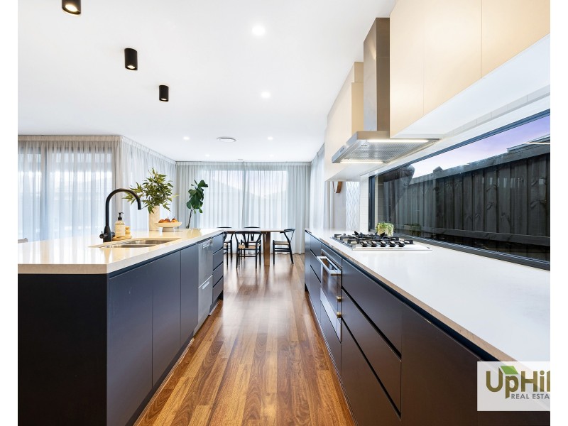 13 Picnic Avenue, Clyde North VIC 3978