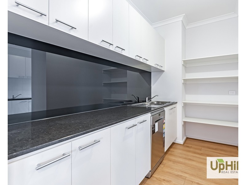 33 Inverloch Avenue, Clyde VIC 3978