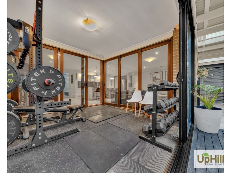 28 Bellhaven Circuit, Clyde North VIC 3978