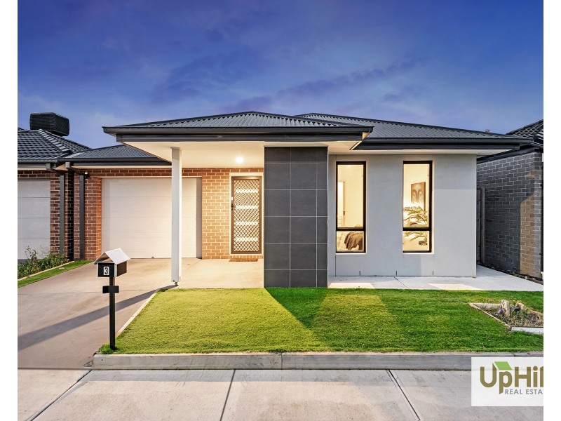 3 Ironstone Street, Cranbourne East VIC 3977