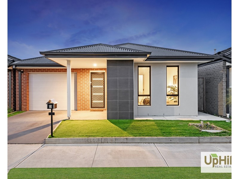 3 Ironstone Street, Cranbourne East VIC 3977