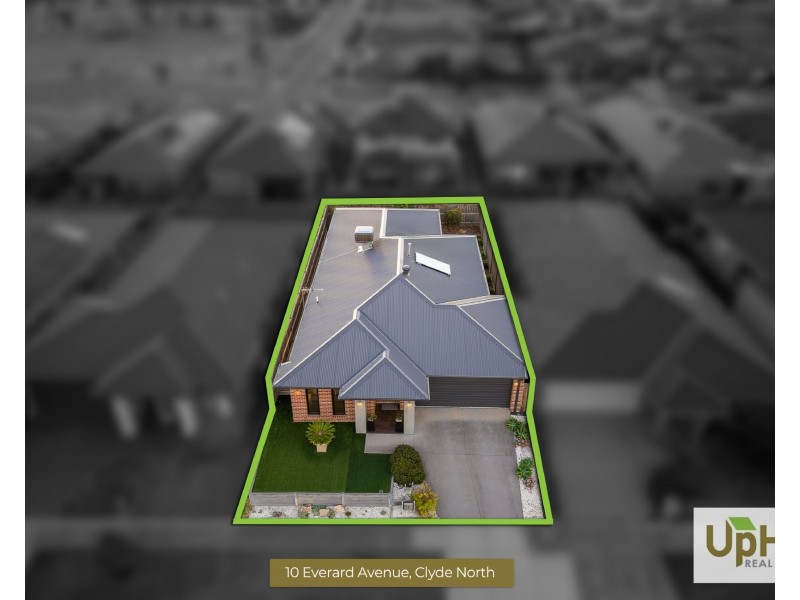 10 Everard Avenue, Clyde North VIC 3978