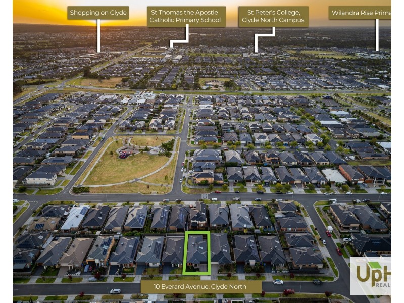 10 Everard Avenue, Clyde North VIC 3978