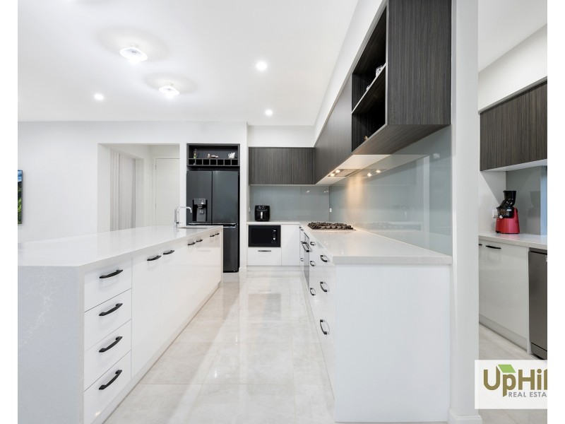 50 Generation Drive, Clyde North VIC 3978