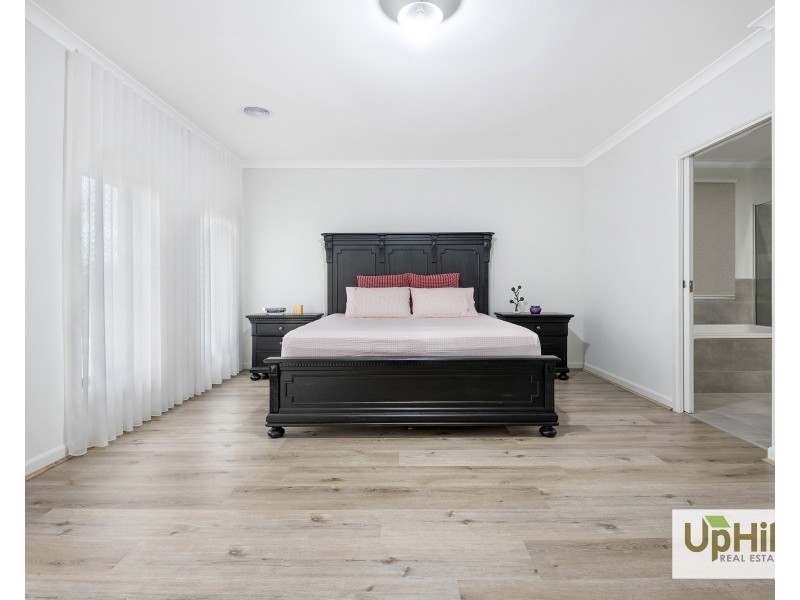 50 Generation Drive, Clyde North VIC 3978