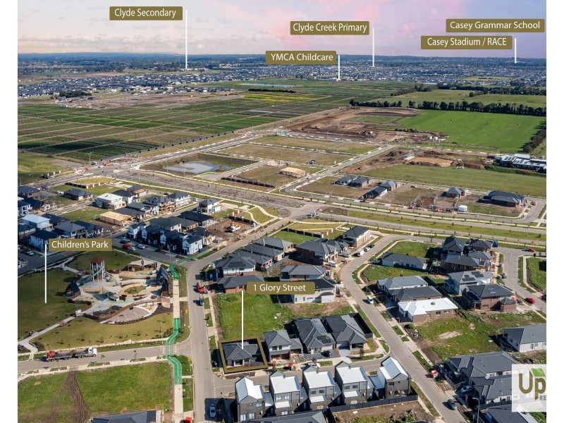 1 Glory Street, Clyde North VIC 3978