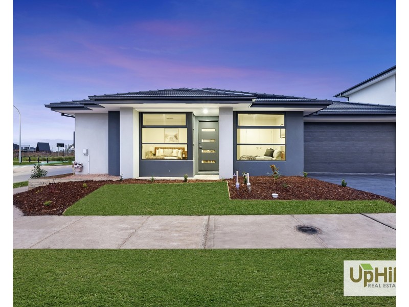 1 Glory Street, Clyde North VIC 3978