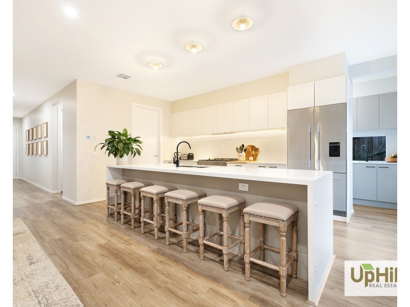 36 Vielo Circuit, Clyde North VIC 3978