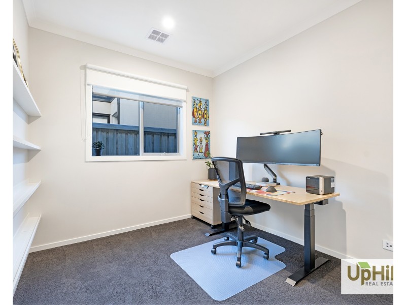 36 Vielo Circuit, Clyde North VIC 3978