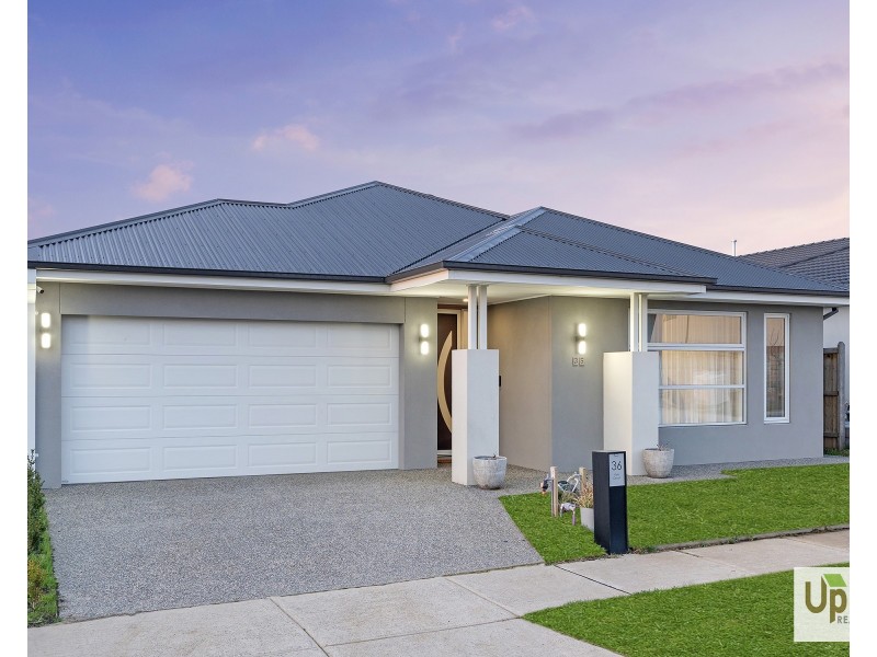 36 Vielo Circuit, Clyde North VIC 3978