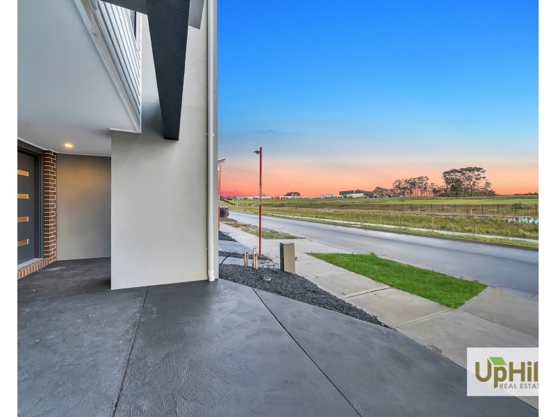 46 Treehouse Avenue, Clyde VIC 3978