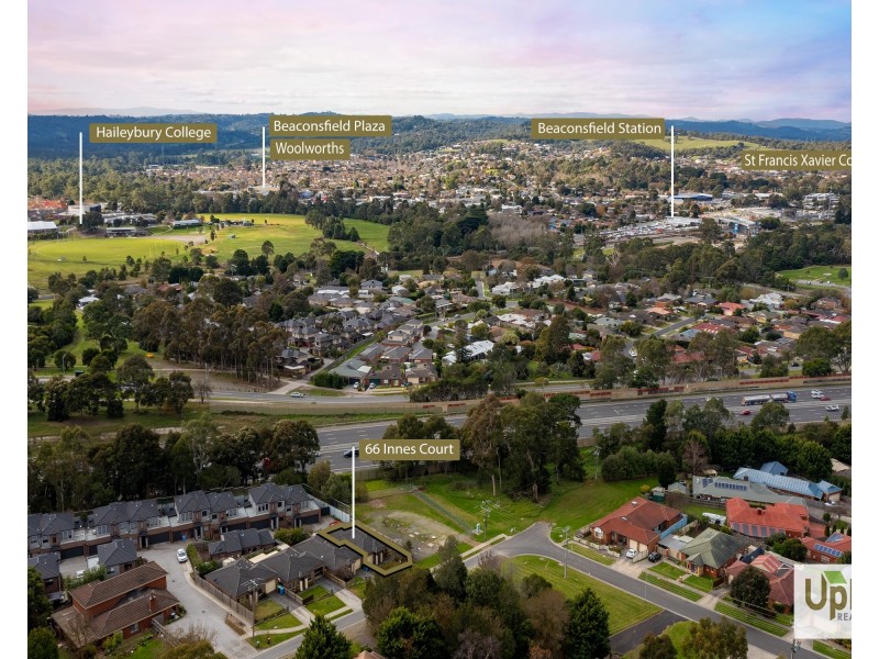 66 Innes Court, Berwick VIC 3806