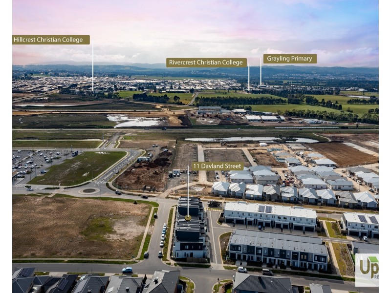 11 Davland Street, Clyde North VIC 3978