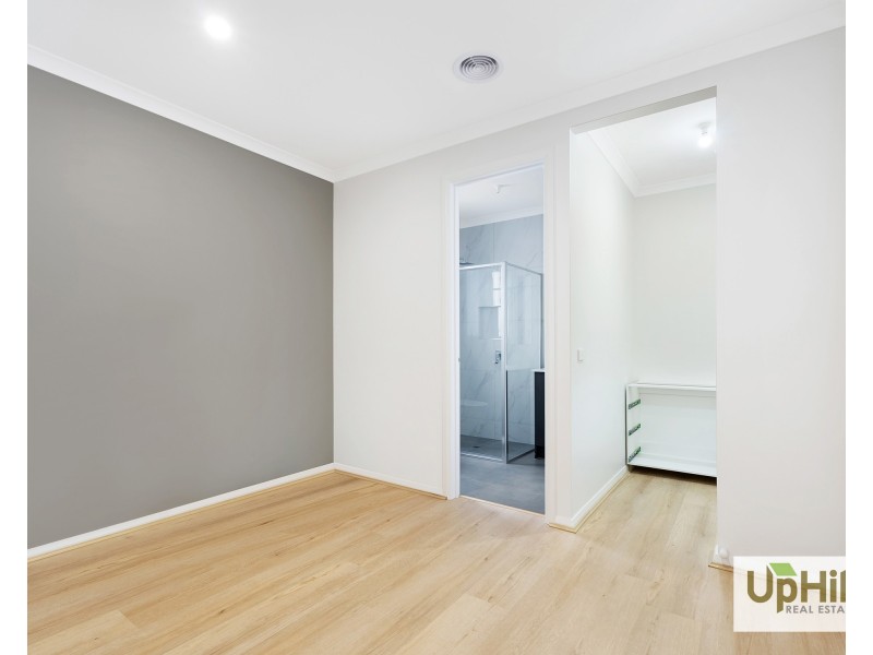 23 Winnows Street, Officer VIC 3809