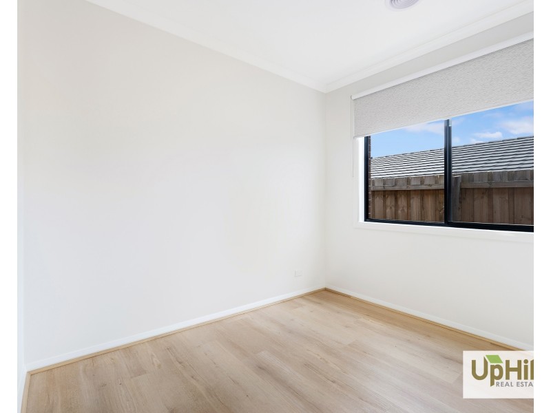 23 Winnows Street, Officer VIC 3809