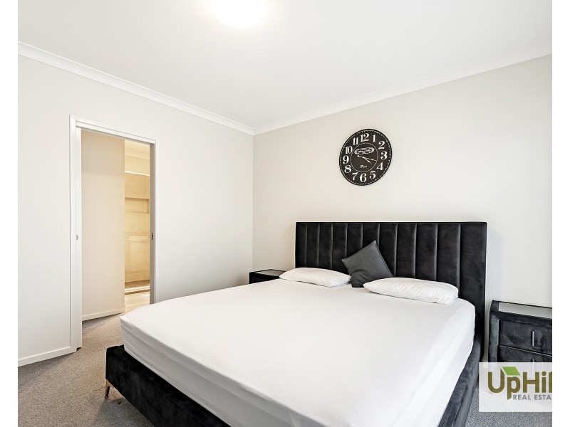 11 Parkrise Boulevard, Clyde North VIC 3978