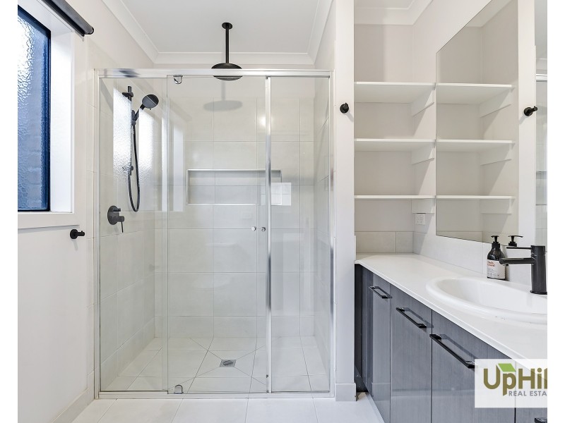 11 Moorgate Road, Clyde North VIC 3978