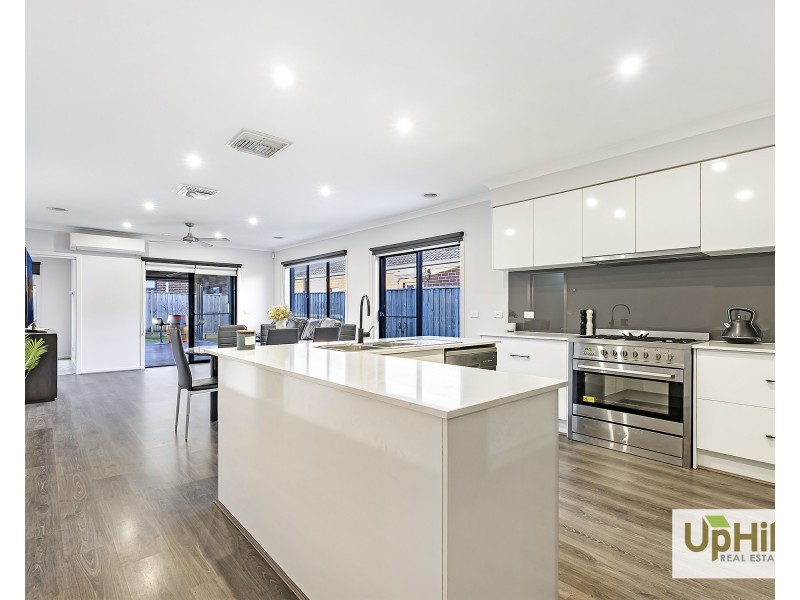 11 Moorgate Road, Clyde North VIC 3978