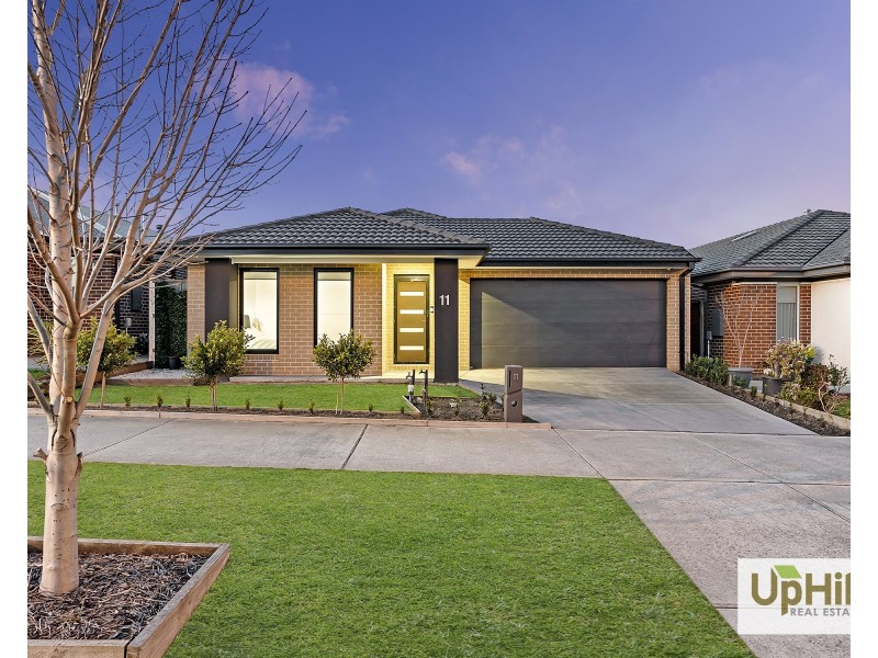 11 Moorgate Road, Clyde North VIC 3978