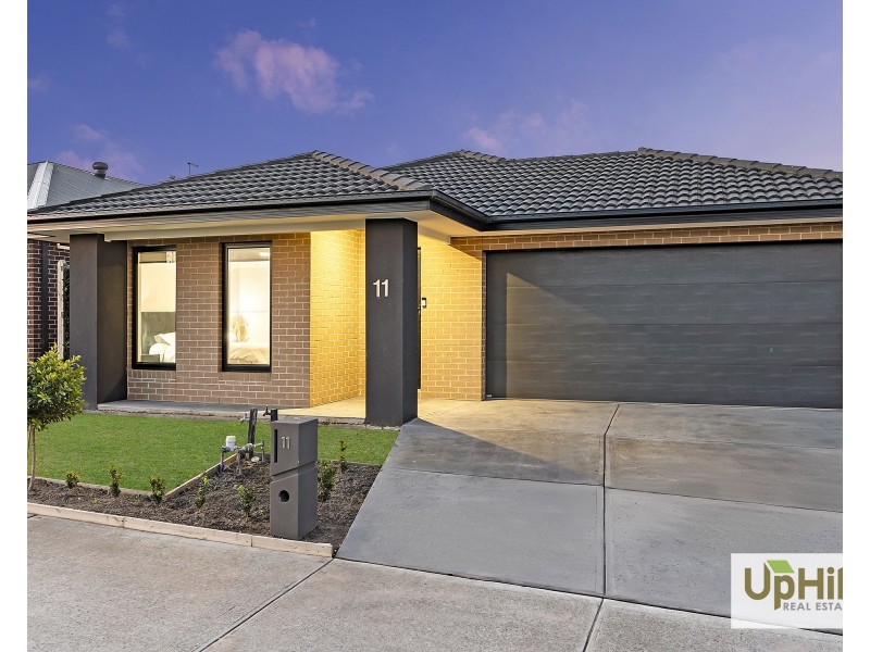 11 Moorgate Road, Clyde North VIC 3978