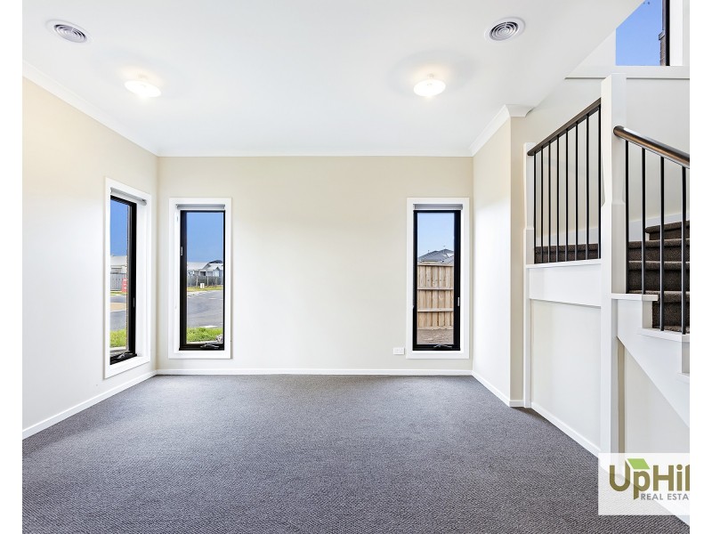 34 Twynam Road, Clyde North VIC 3978