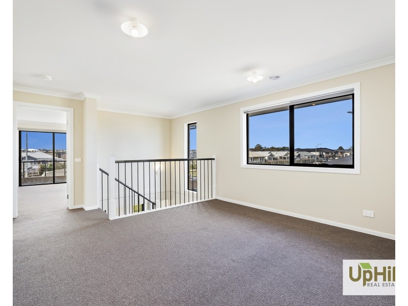 34 Twynam Road, Clyde North VIC 3978