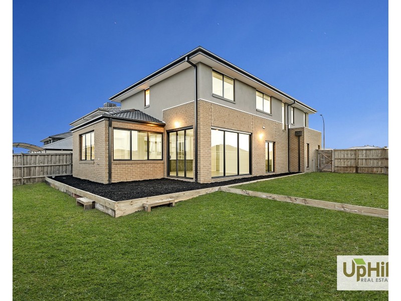 34 Twynam Road, Clyde North VIC 3978