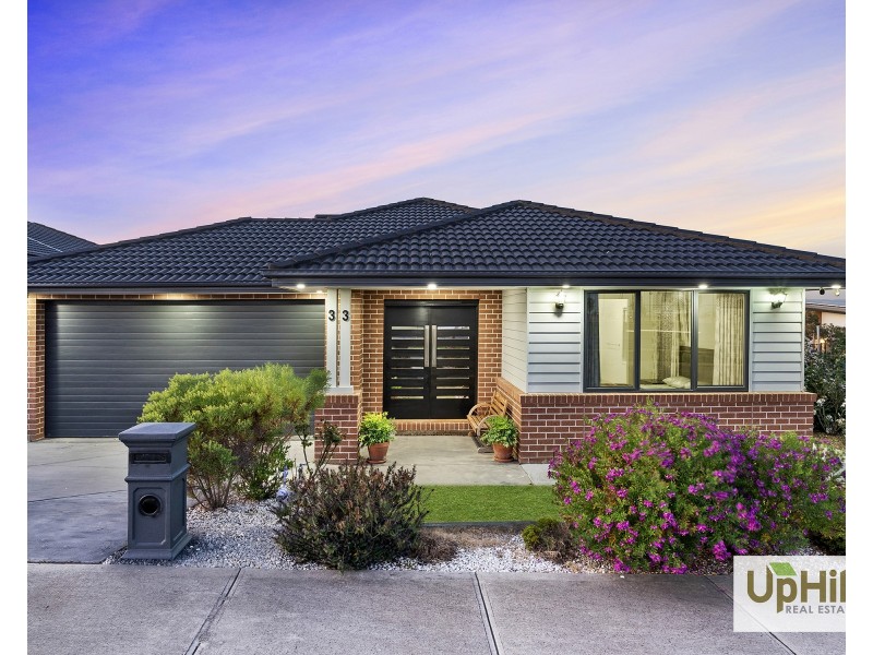 33 Mahal Drive, Clyde North VIC 3978