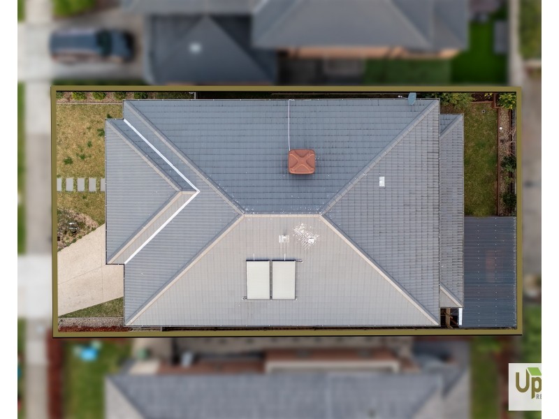 9 Graziers Crescent, Clyde North VIC 3978