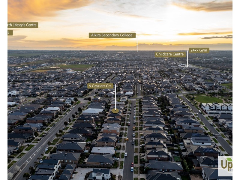 9 Graziers Crescent, Clyde North VIC 3978