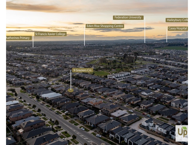 9 Graziers Crescent, Clyde North VIC 3978