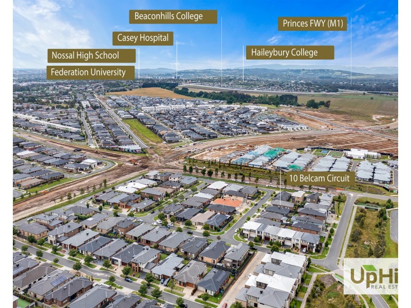 10 Belcam Circuit, Clyde North VIC 3978