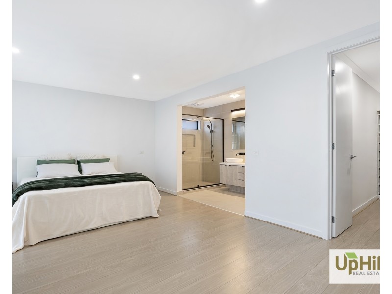 14 Noah Road, Clyde North VIC 3978