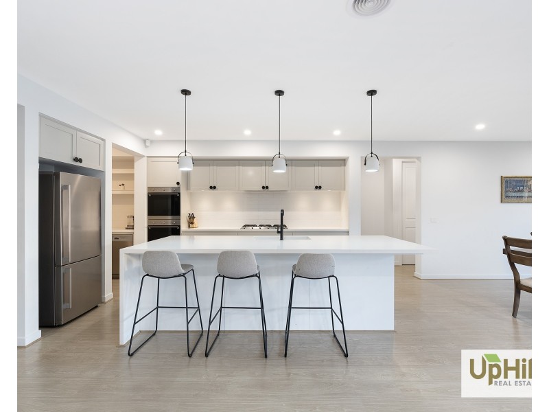 14 Noah Road, Clyde North VIC 3978