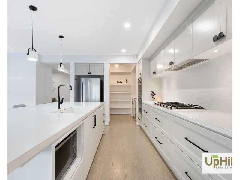 14 Noah Road, Clyde North VIC 3978