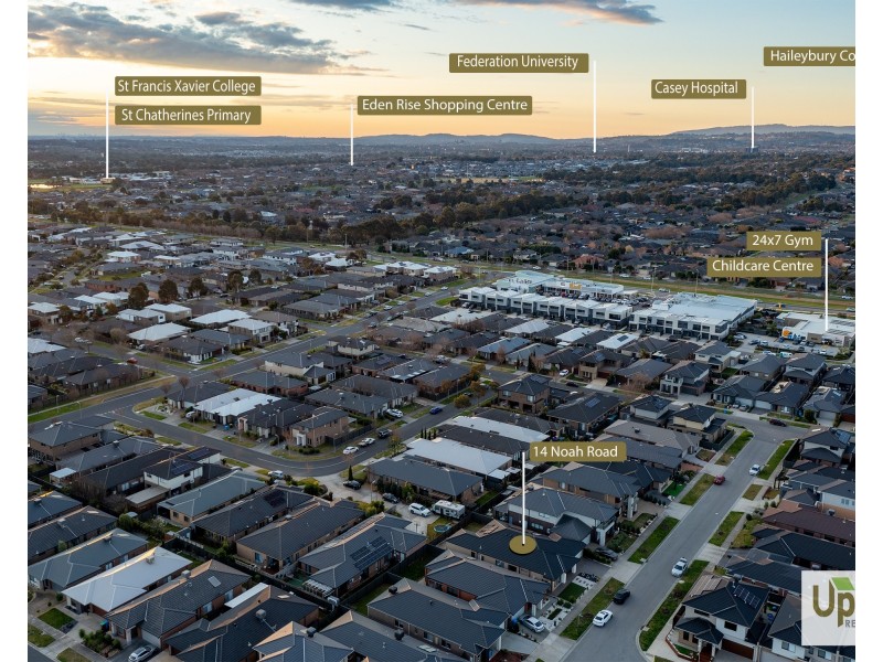 14 Noah Road, Clyde North VIC 3978