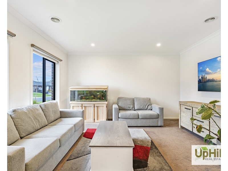 17 Yarra Street, Clyde VIC 3978