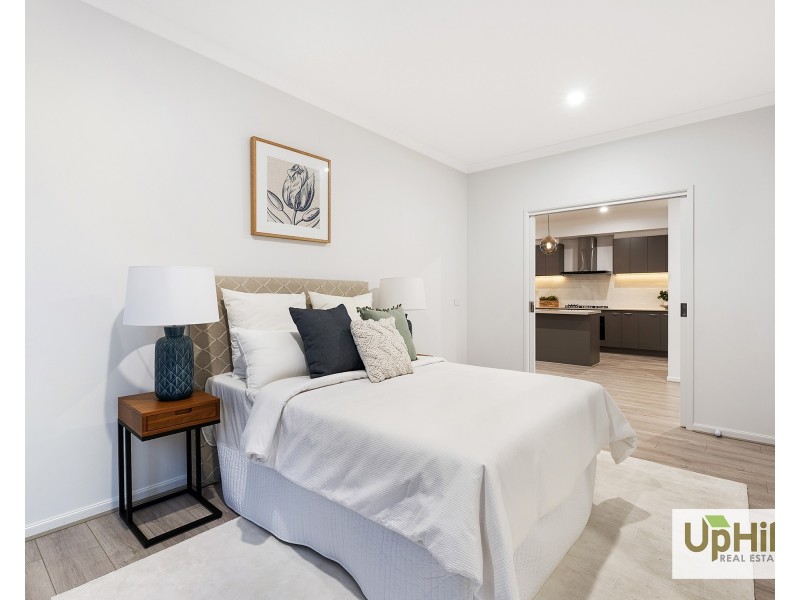 25 Burlina Boulevard, Clyde North VIC 3978