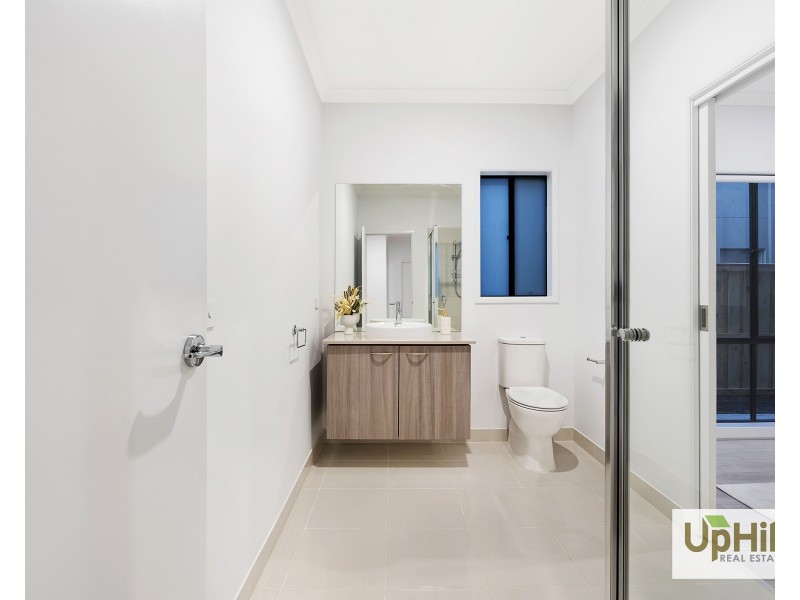 25 Burlina Boulevard, Clyde North VIC 3978