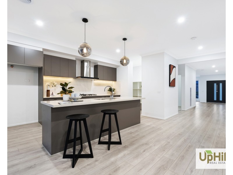 25 Burlina Boulevard, Clyde North VIC 3978