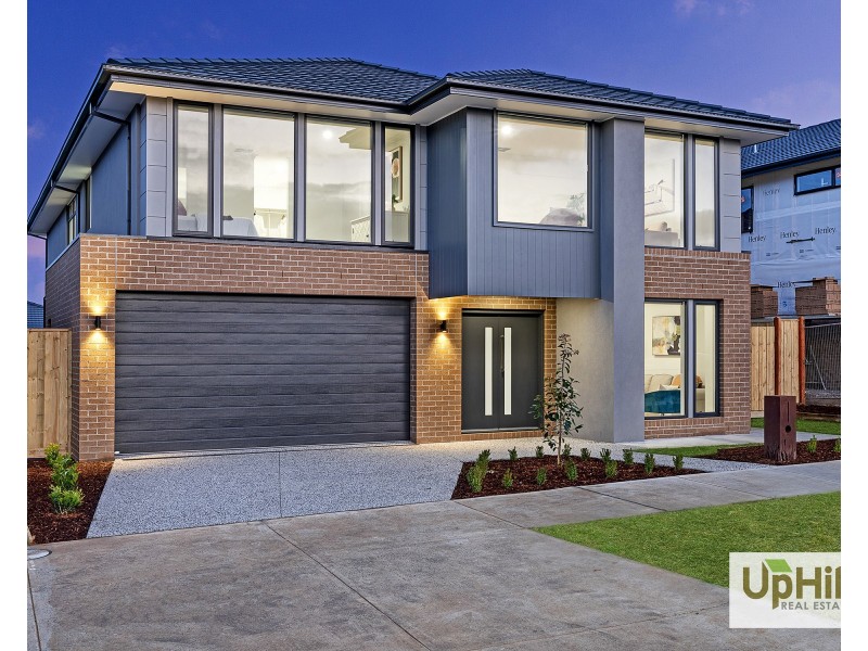 25 Burlina Boulevard, Clyde North VIC 3978