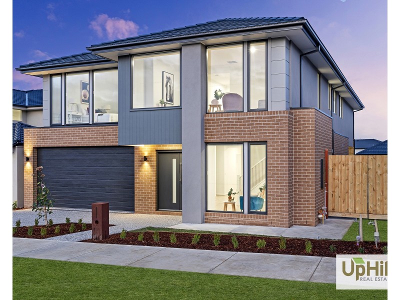 25 Burlina Boulevard, Clyde North VIC 3978